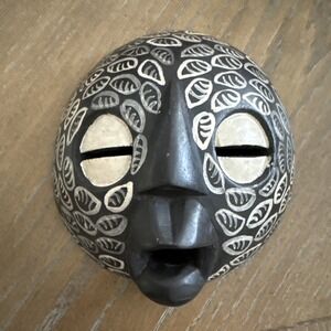 African Face Mask Wood Hand Painted Wall Hanging